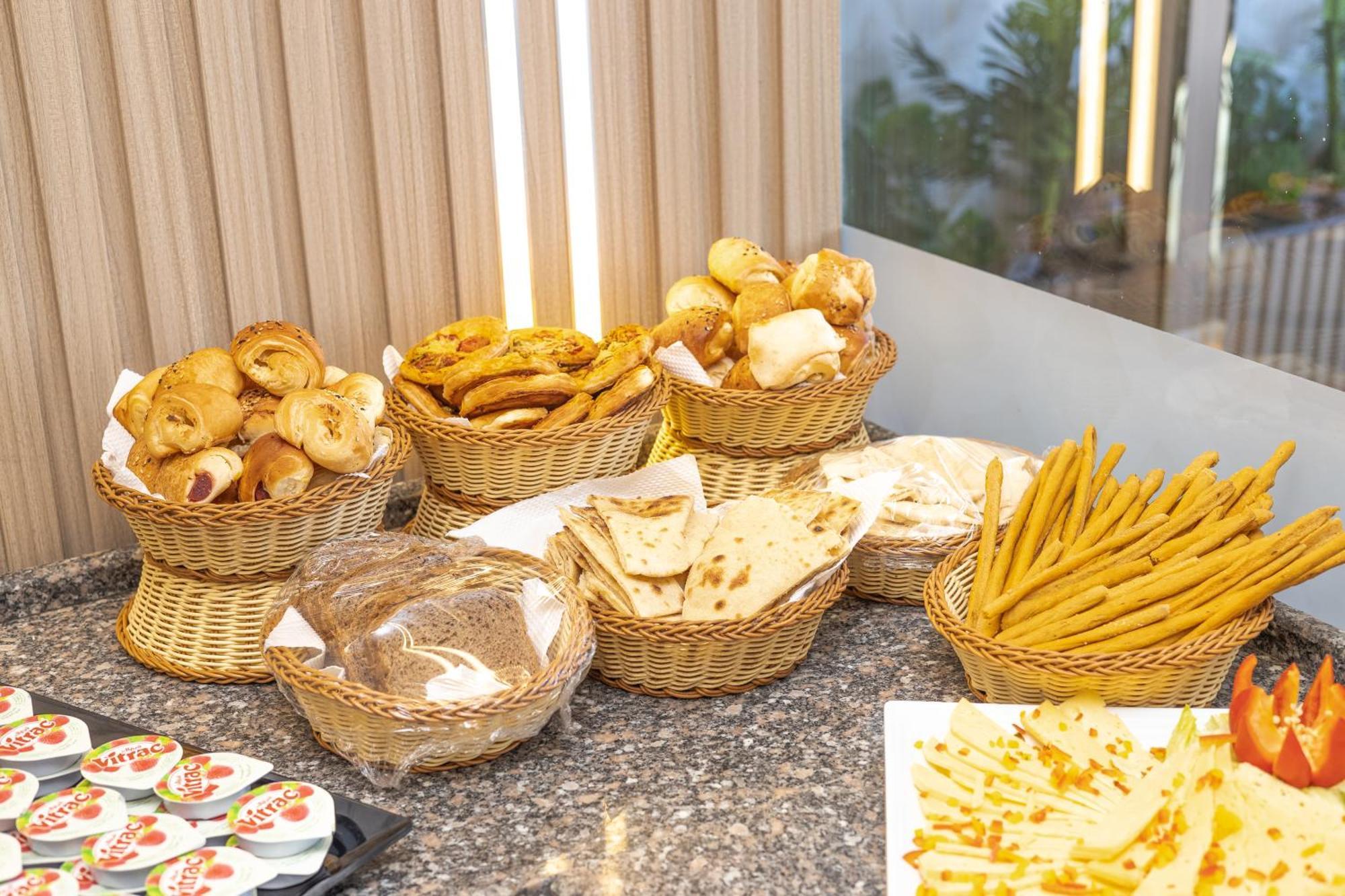 New Comfort Inn Giza Kafret el-Gabal Екстериор снимка